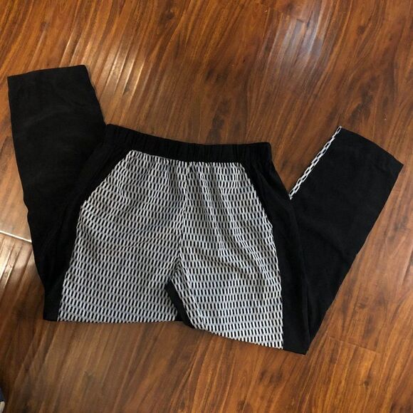 Nicole Miller Geometric Black and White Pants in Size M - Picture 5 of 11